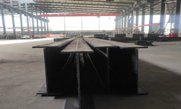 鋼梁、吊車梁